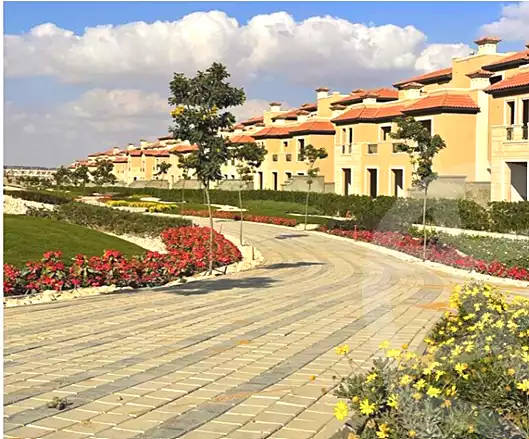 https://aqarmap.com.eg/ar/listing/7248840-for-sale-cairo-new-administrative-capital-r4-la-vista-city