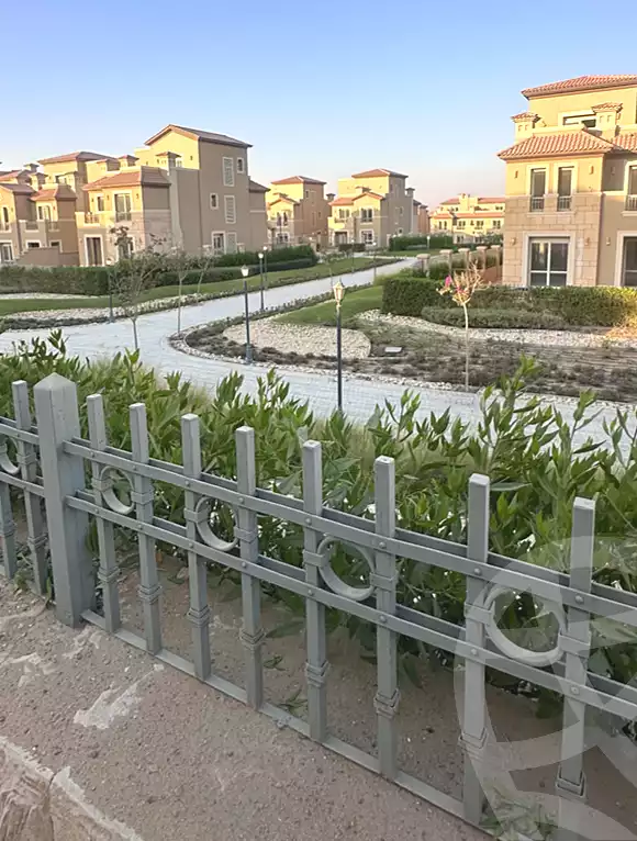 https://aqarmap.com.eg/ar/listing/7249028-for-sale-cairo-new-administrative-capital-r4-la-vista-city
