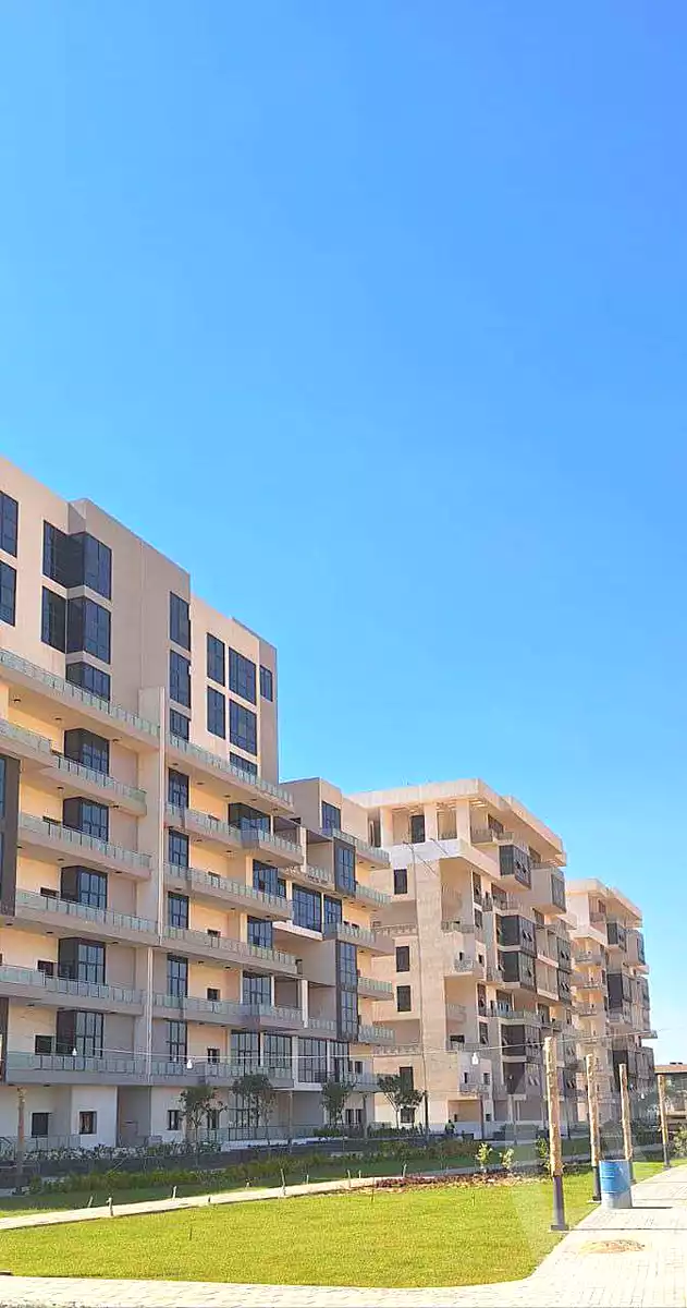 https://aqarmap.com.eg/ar/listing/7249258-for-sale-cairo-new-administrative-capital-r3-jade-park-compound-city-edge
