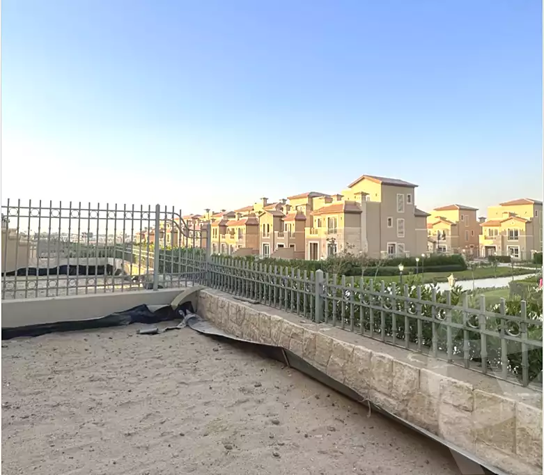 https://aqarmap.com.eg/ar/listing/7249076-for-sale-cairo-new-administrative-capital-r4-la-vista-city