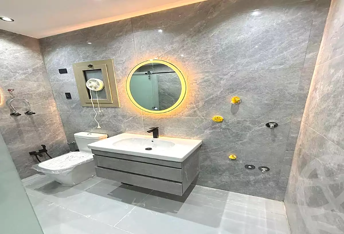 https://aqarmap.com.eg/en/listing/7250470-for-sale-cairo-heliopolis-roxy-square-al-ahram-st