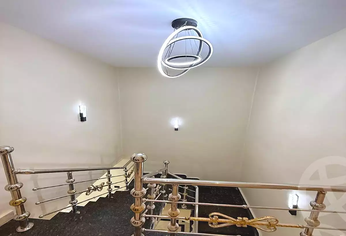 https://aqarmap.com.eg/en/listing/7250470-for-sale-cairo-heliopolis-roxy-square-al-ahram-st
