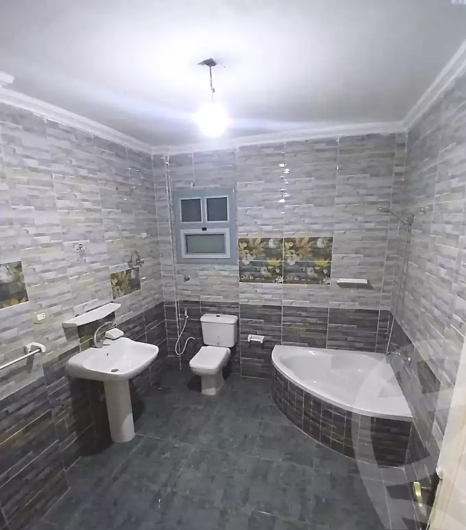 https://aqarmap.com.eg/ar/listing/7250531-for-sale-alexandria-al-agamy-lbytsh-al-kaada-st