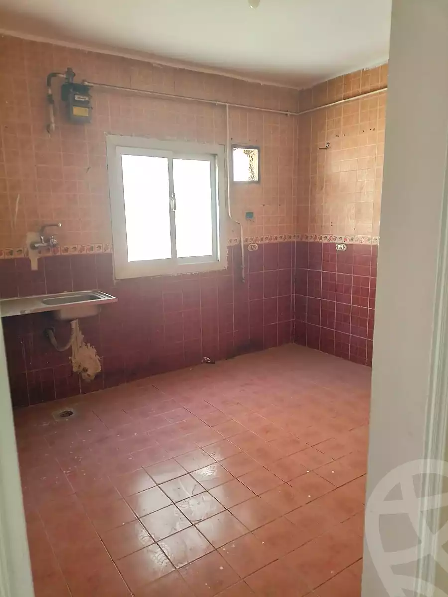 https://aqarmap.com.eg/ar/listing/7250807-for-rent-cairo-6th-of-october-el-ahyaa-neighborhood-1st-al-maahad