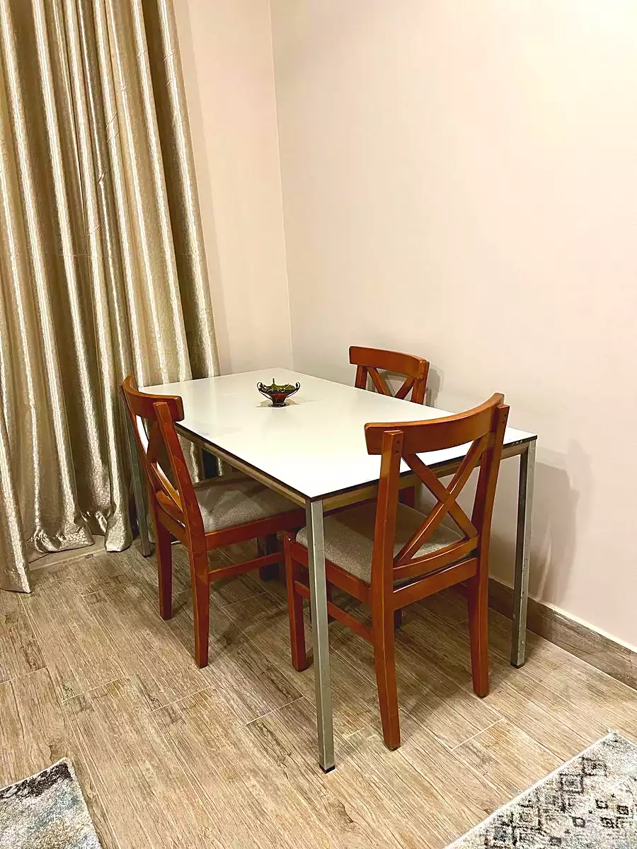 https://aqarmap.com.eg/ar/listing/7250815-for-rent-cairo-el-sheikh-zayed-city-el-hay-elasher-street-100