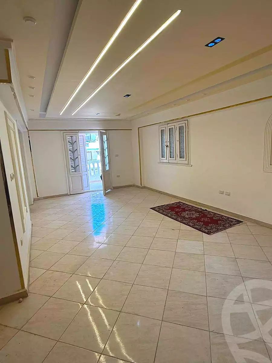 https://aqarmap.com.eg/ar/listing/7251699-for-rent-alexandria-al-agamy-shataa-el-nakheel-street-63