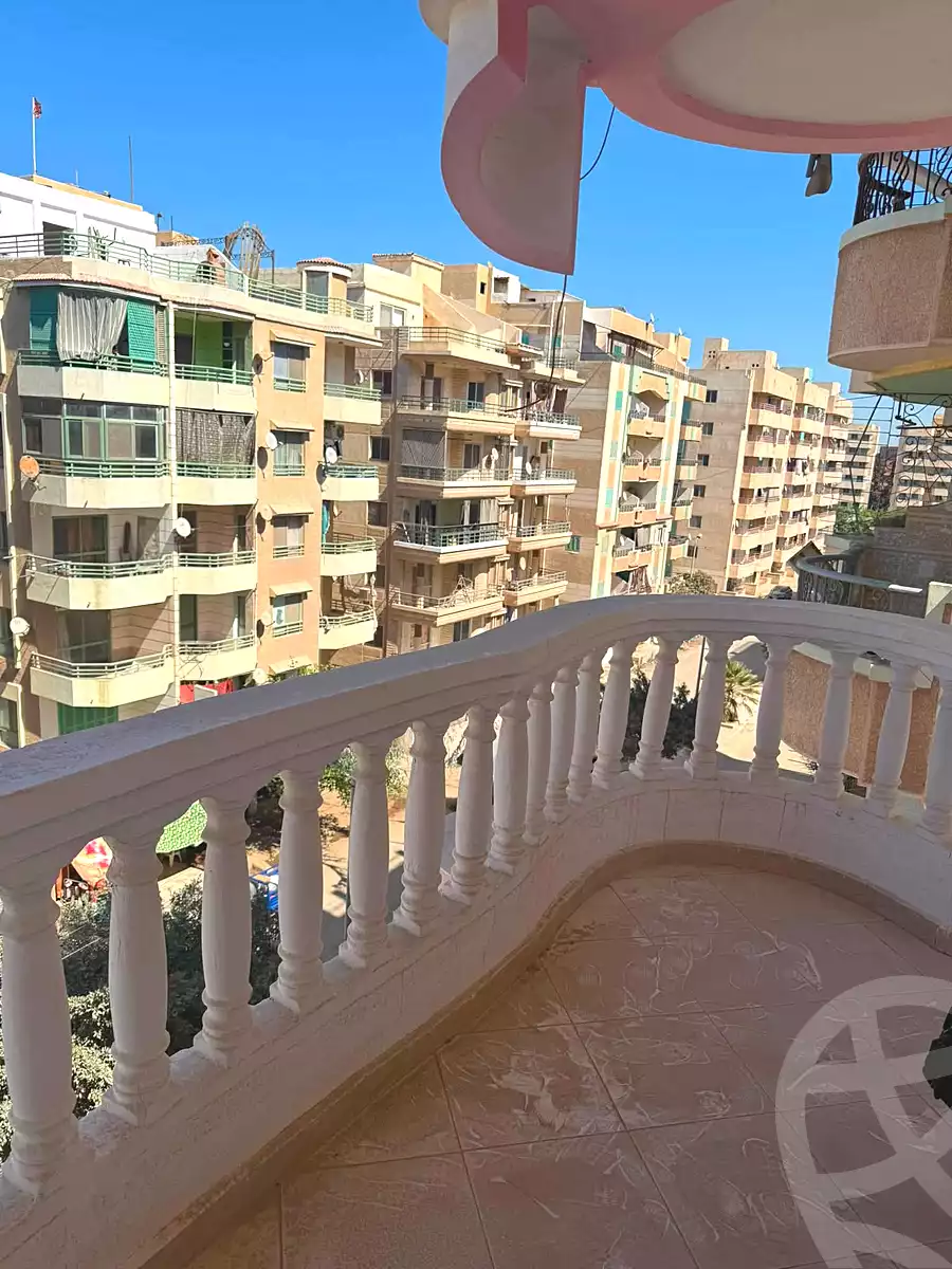 https://aqarmap.com.eg/ar/listing/7251699-for-rent-alexandria-al-agamy-shataa-el-nakheel-street-63