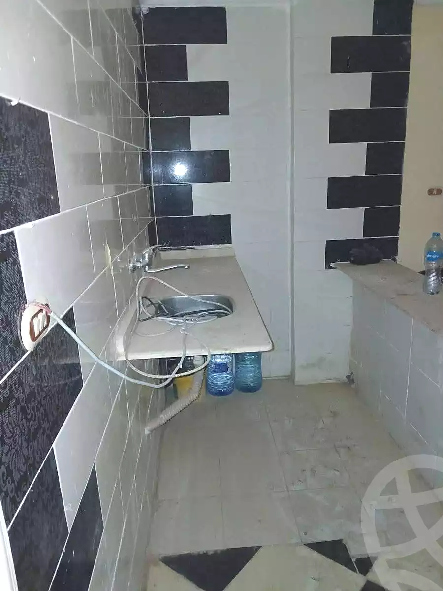 https://aqarmap.com.eg/en/listing/7145162-for-sale-alexandria-al-agamy-el-hanouvel