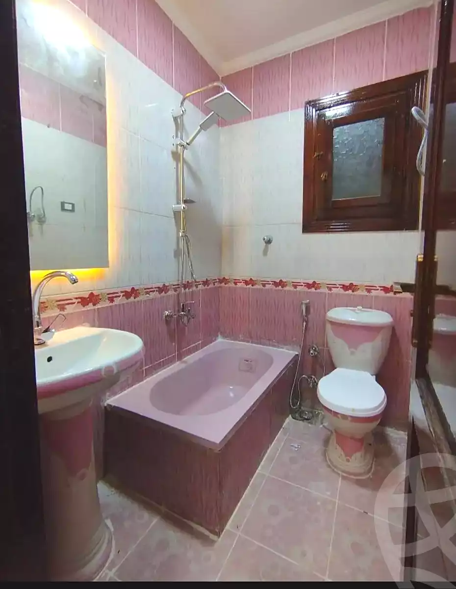 https://aqarmap.com.eg/ar/listing/7252537-for-sale-alexandria-al-agamy-shataa-el-nakheel