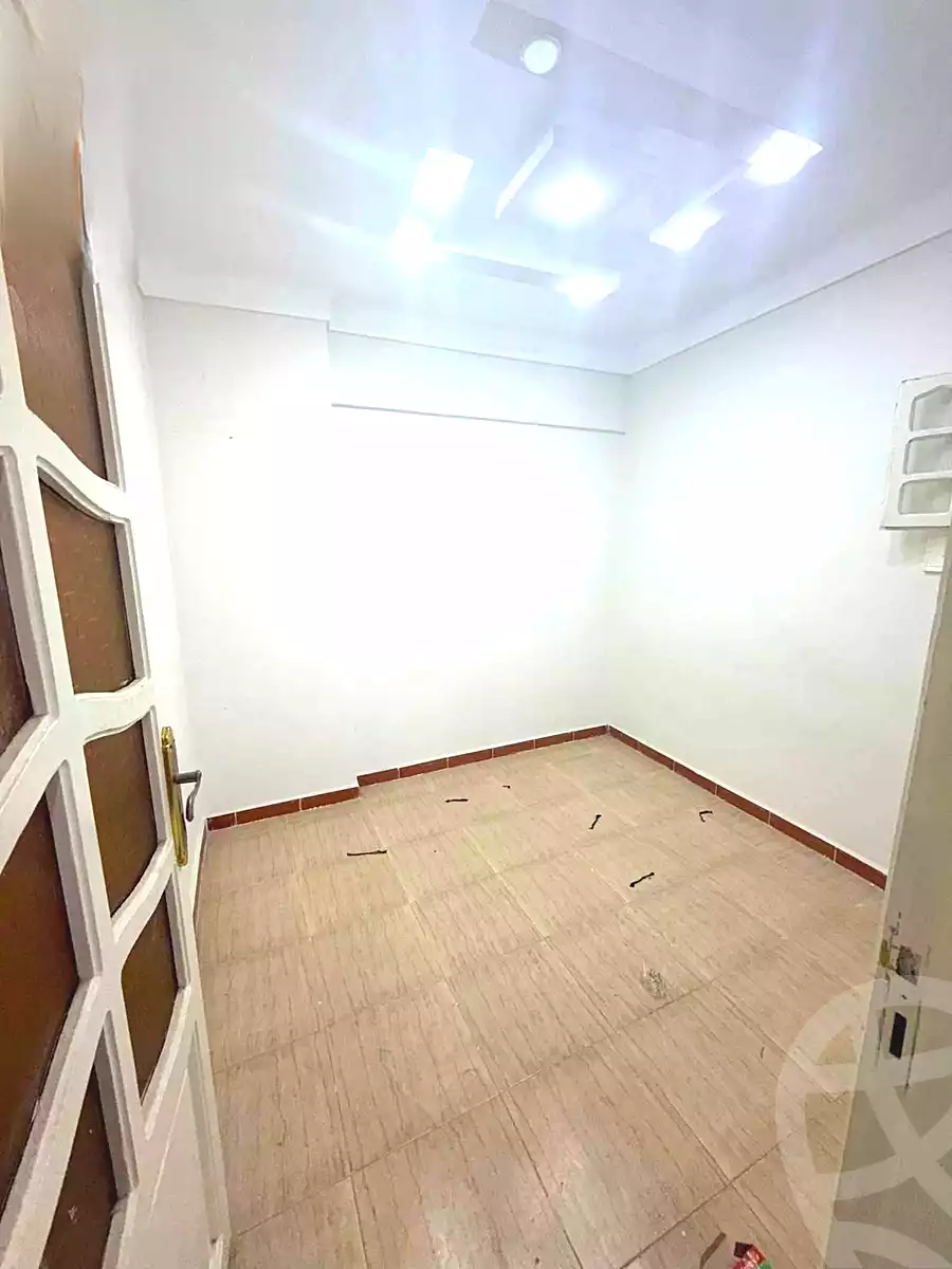 https://aqarmap.com.eg/ar/listing/7252542-for-sale-alexandria-lsywf-el-falki
