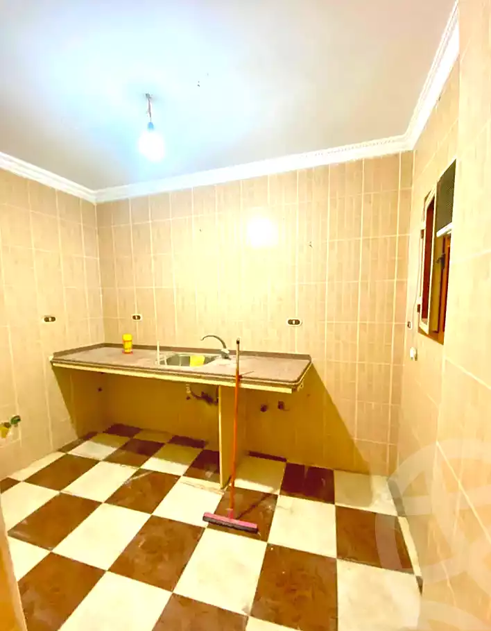 https://aqarmap.com.eg/ar/listing/7252660-for-sale-alexandria-al-agamy-lbytsh-ain-shams-st