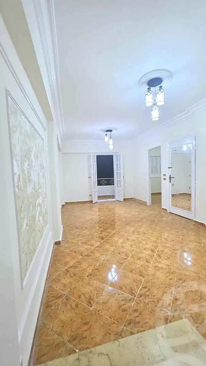 https://aqarmap.com.eg/ar/listing/7253206-for-sale-alexandria-el-asafra-l-sfr-bhry