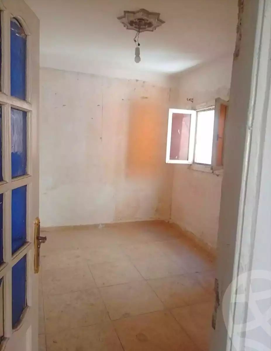 https://aqarmap.com.eg/ar/listing/7253360-for-sale-alexandria-moharram-bey-al-eshake-st
