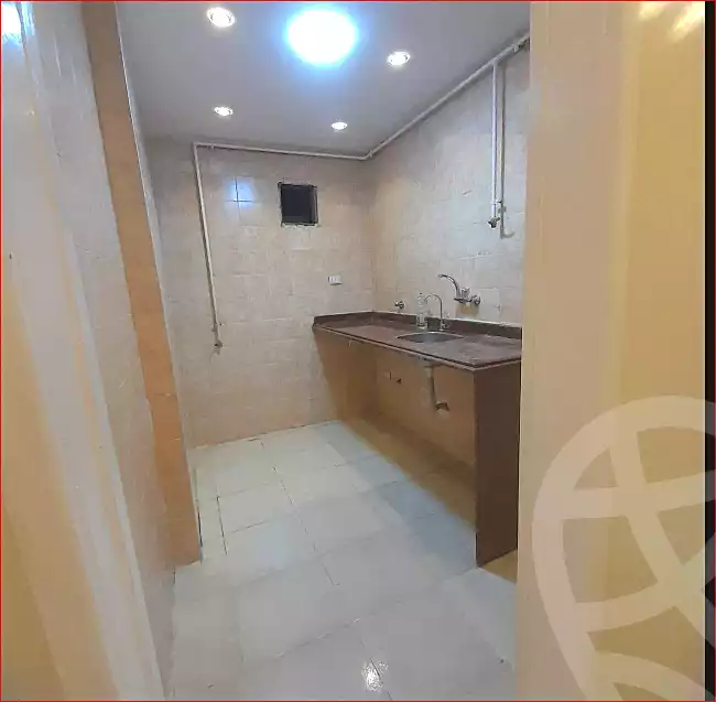 https://aqarmap.com.eg/ar/listing/7253434-for-sale-alexandria-sydy-bshr-sydy-bshr-bhry-gamal-abd-el-nasir-st