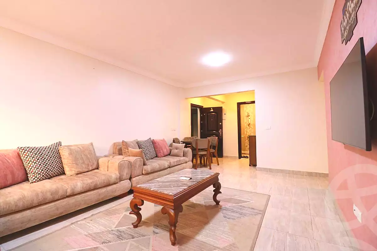 https://aqarmap.com.eg/en/listing/7253543-for-rent-cairo-el-sheikh-zayed-city-compounds-jn-zyd
