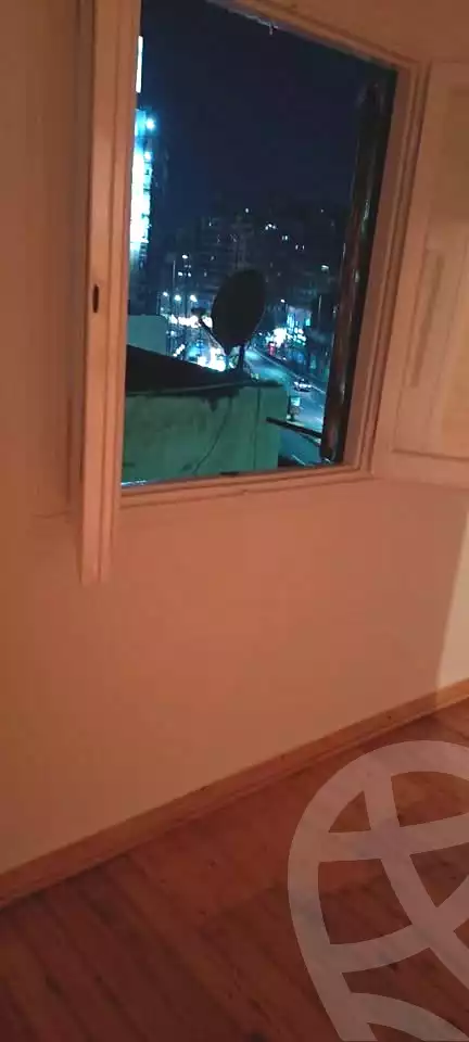 https://aqarmap.com.eg/ar/listing/7253705-for-sale-alexandria-moharram-bey-tryq-qn-lswys