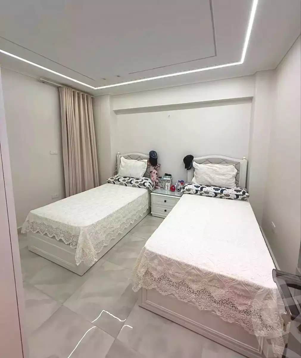https://aqarmap.com.eg/ar/listing/7254661-for-sale-alexandria-el-asafra-shr-45