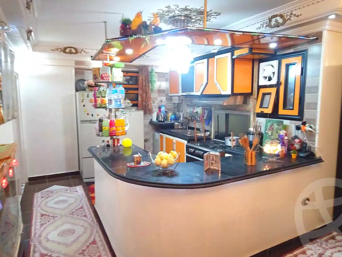 https://aqarmap.com.eg/ar/listing/7254843-for-sale-alexandria-el-asafra-shr-45