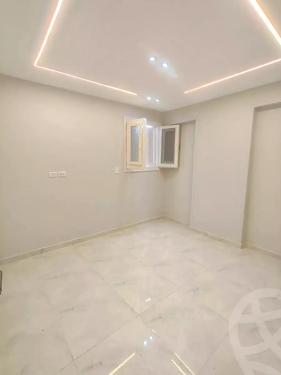 https://aqarmap.com.eg/ar/listing/7254848-for-sale-alexandria-fyktwry-shr-jml-bd-lnsr