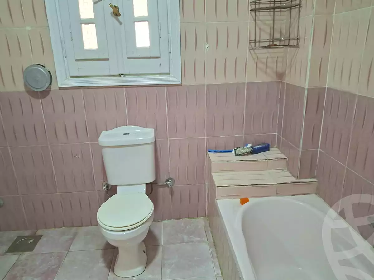 https://aqarmap.com.eg/ar/listing/7255114-for-sale-cairo-6th-of-october-el-ahyaa-neighborhood-3rd-al-hay-al-thalith-st