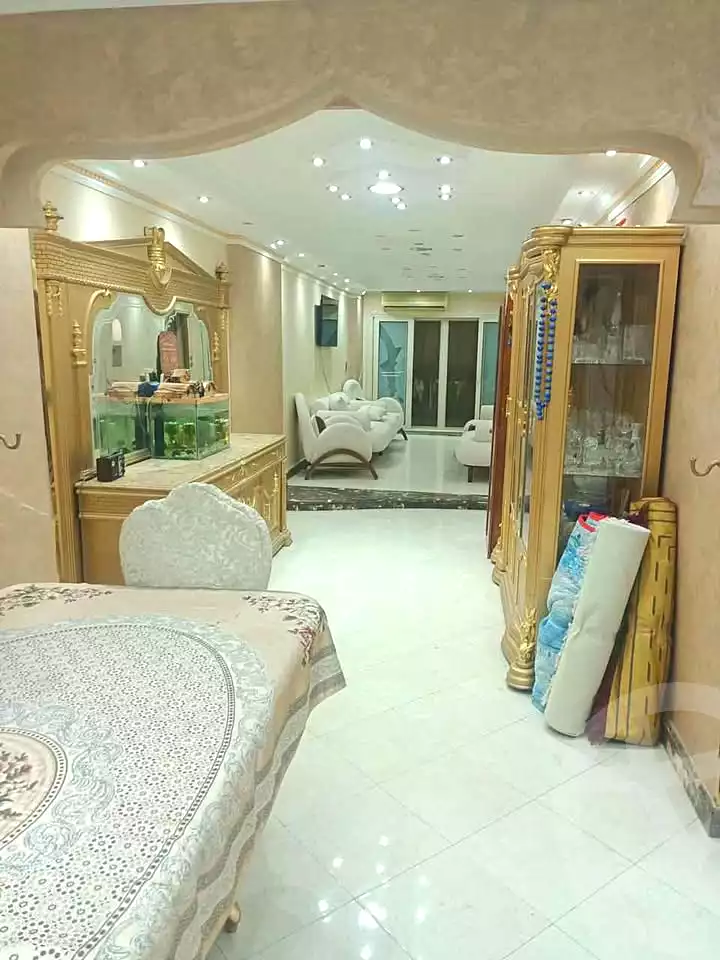 https://aqarmap.com.eg/ar/listing/7255147-for-sale-cairo-helwan-helwan-el-sharkeya-mostafa-safwat-st