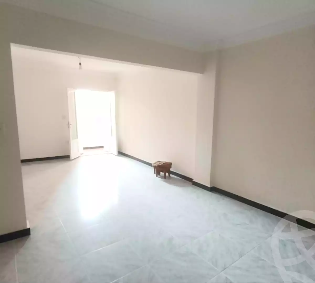 https://aqarmap.com.eg/en/listing/7255215-for-sale-alexandria-ganaklis-shr-mrtdy-bsh