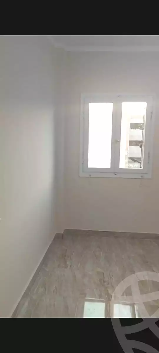 https://aqarmap.com.eg/ar/listing/7255431-for-sale-cairo-el-sheikh-zayed-city-el-hay-el-hady-ashaer-area-1-street-10