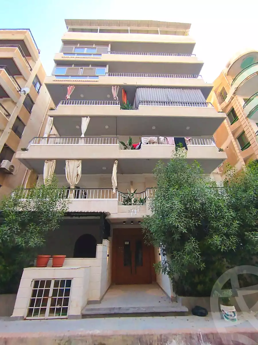 https://aqarmap.com.eg/ar/listing/7255492-for-sale-alexandria-al-agamy-shataa-el-nakheel