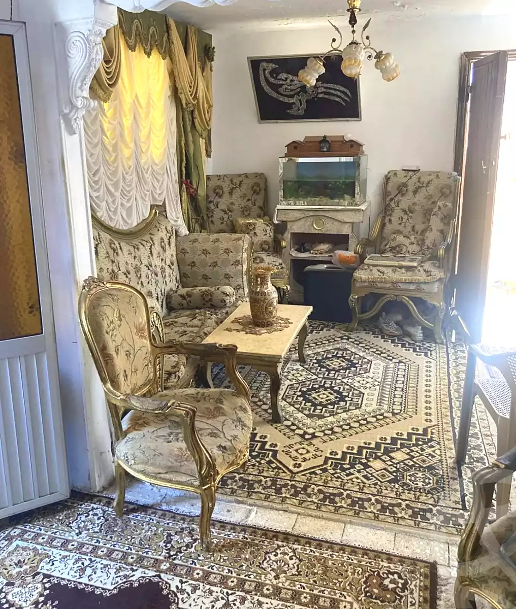 https://aqarmap.com.eg/en/listing/7255610-for-sale-alexandria-bakoos-cinema-layla-st