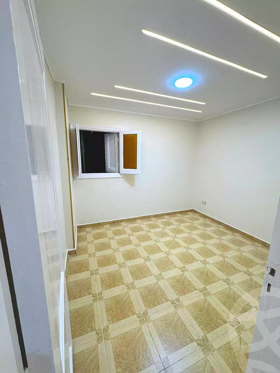 https://aqarmap.com.eg/ar/listing/7256361-for-sale-alexandria-sydy-bshr-sydy-bshr-bhry-shr-mhmwd-l-yswy