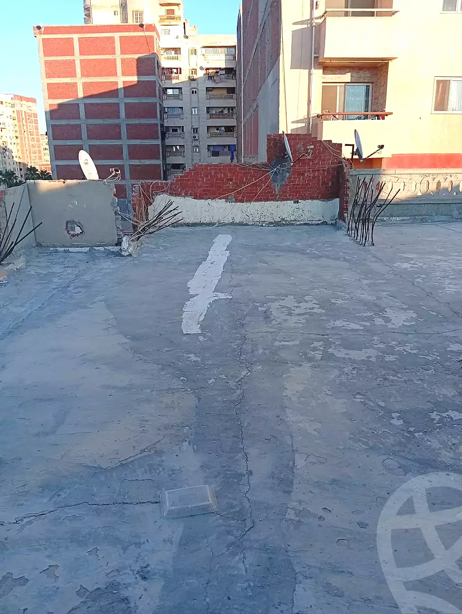 https://aqarmap.com.eg/ar/listing/7256377-for-sale-alexandria-alhadara-al-mofatesh-st