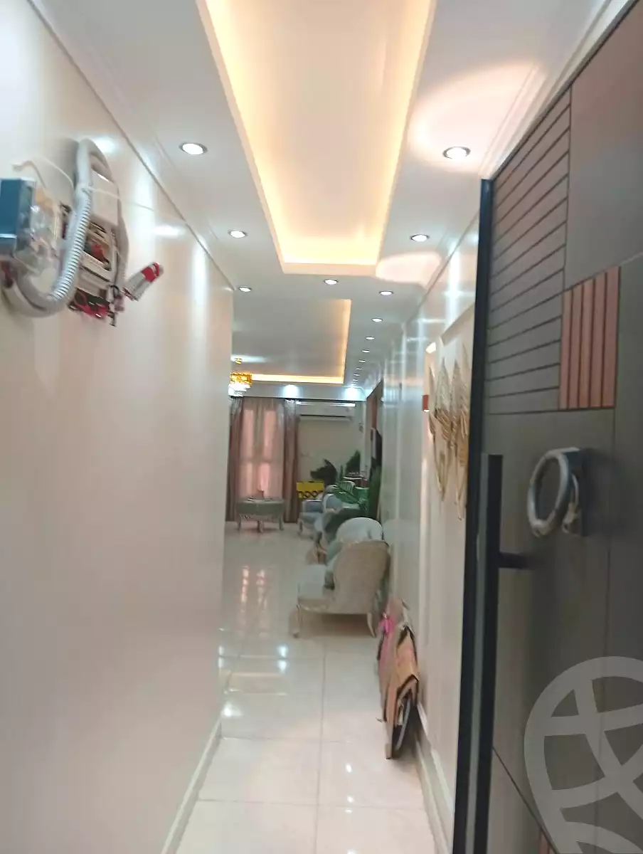 https://aqarmap.com.eg/ar/listing/7256377-for-sale-alexandria-alhadara-al-mofatesh-st