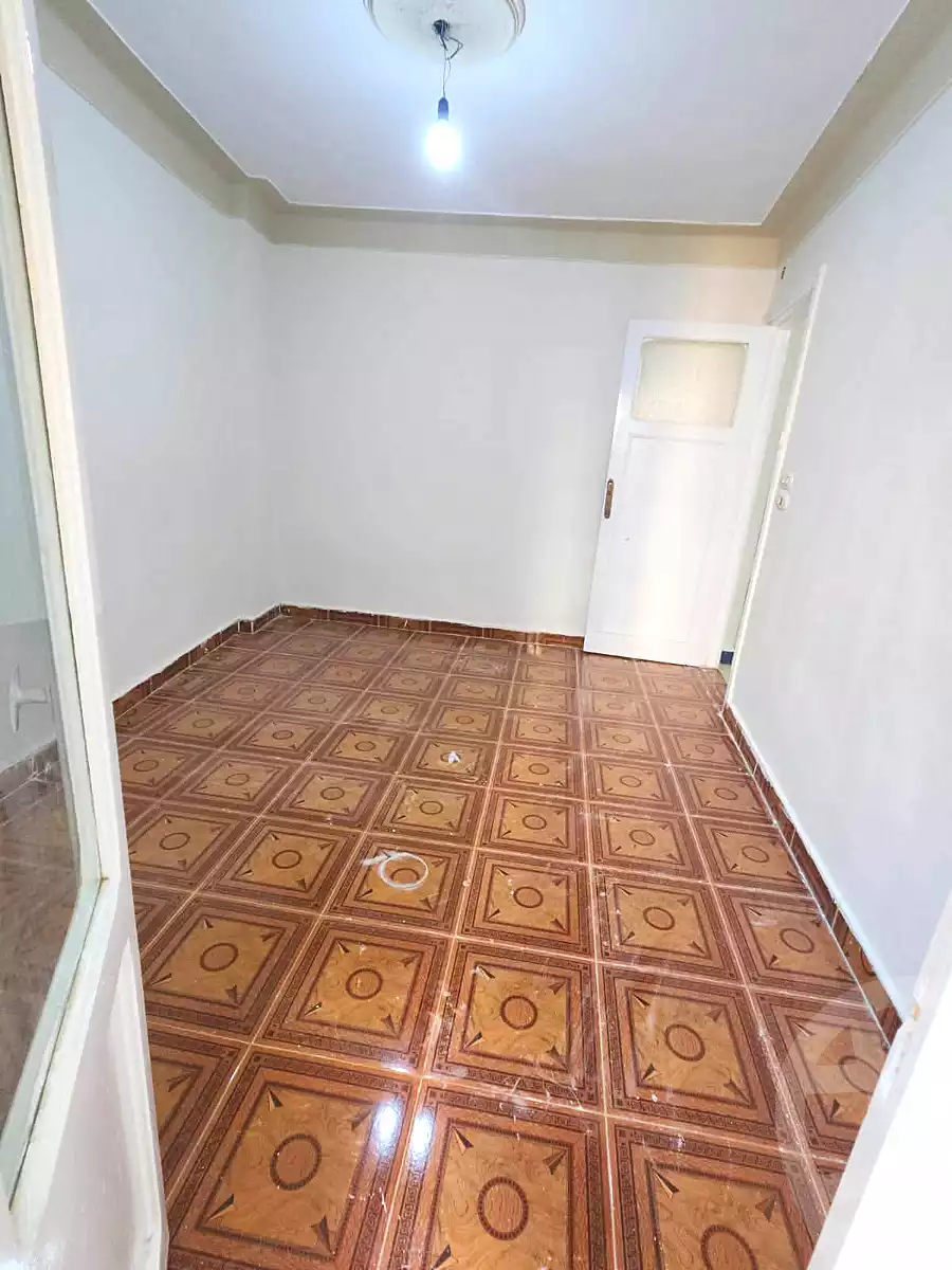 https://aqarmap.com.eg/en/listing/7256388-for-sale-alexandria-bahray-el-anfoshy-sidi-abou-el-abbas-st