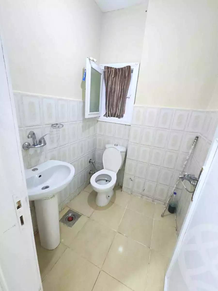 https://aqarmap.com.eg/en/listing/7256388-for-sale-alexandria-bahray-el-anfoshy-sidi-abou-el-abbas-st