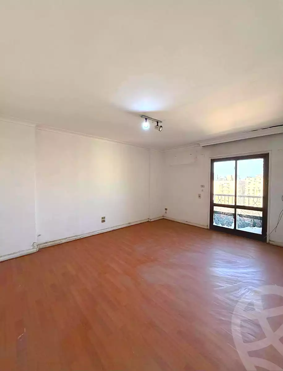 https://aqarmap.com.eg/en/listing/7256391-for-sale-cairo-dokki-mohey-el-din-abo-el-ezz