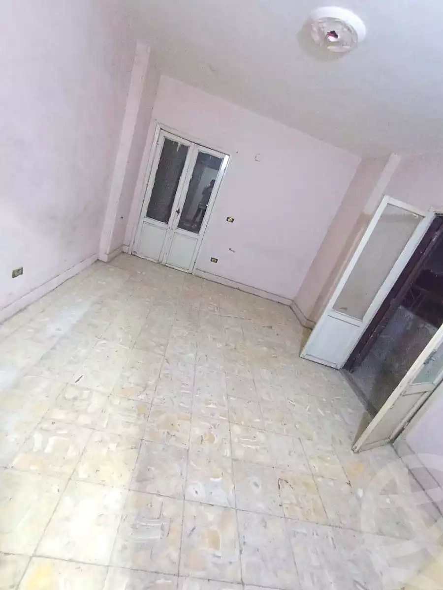 https://aqarmap.com.eg/ar/listing/7256414-for-sale-cairo-helwan-mnshy-yn-hlwn-rael-st