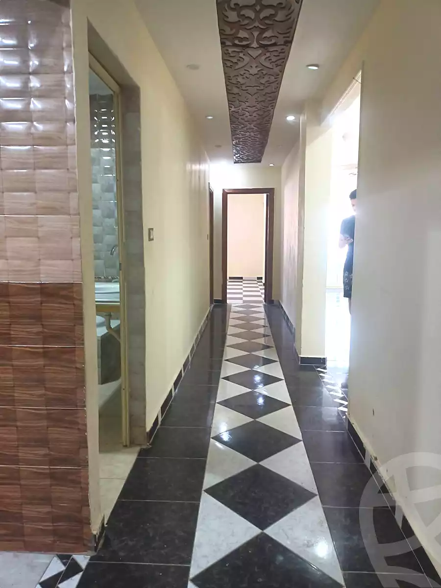 https://aqarmap.com.eg/ar/listing/7256433-for-sale-alexandria-al-agamy-el-hanouvel-radwan-st