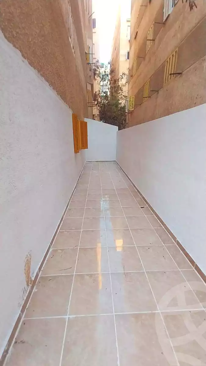 https://aqarmap.com.eg/en/listing/7256443-for-sale-alexandria-al-agamy-shataa-el-nakheel