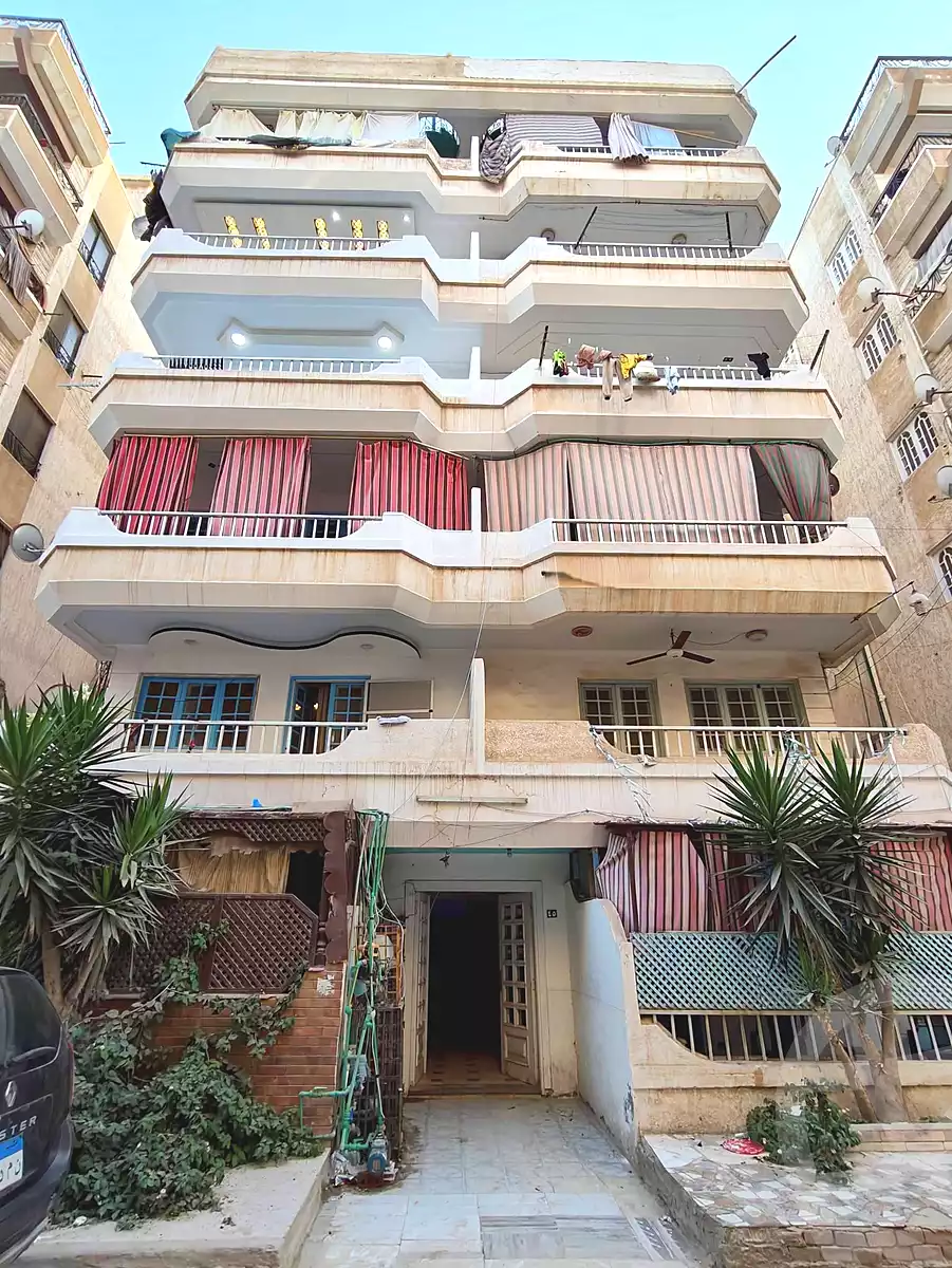 https://aqarmap.com.eg/en/listing/7257450-for-sale-alexandria-al-agamy-shataa-el-nakheel