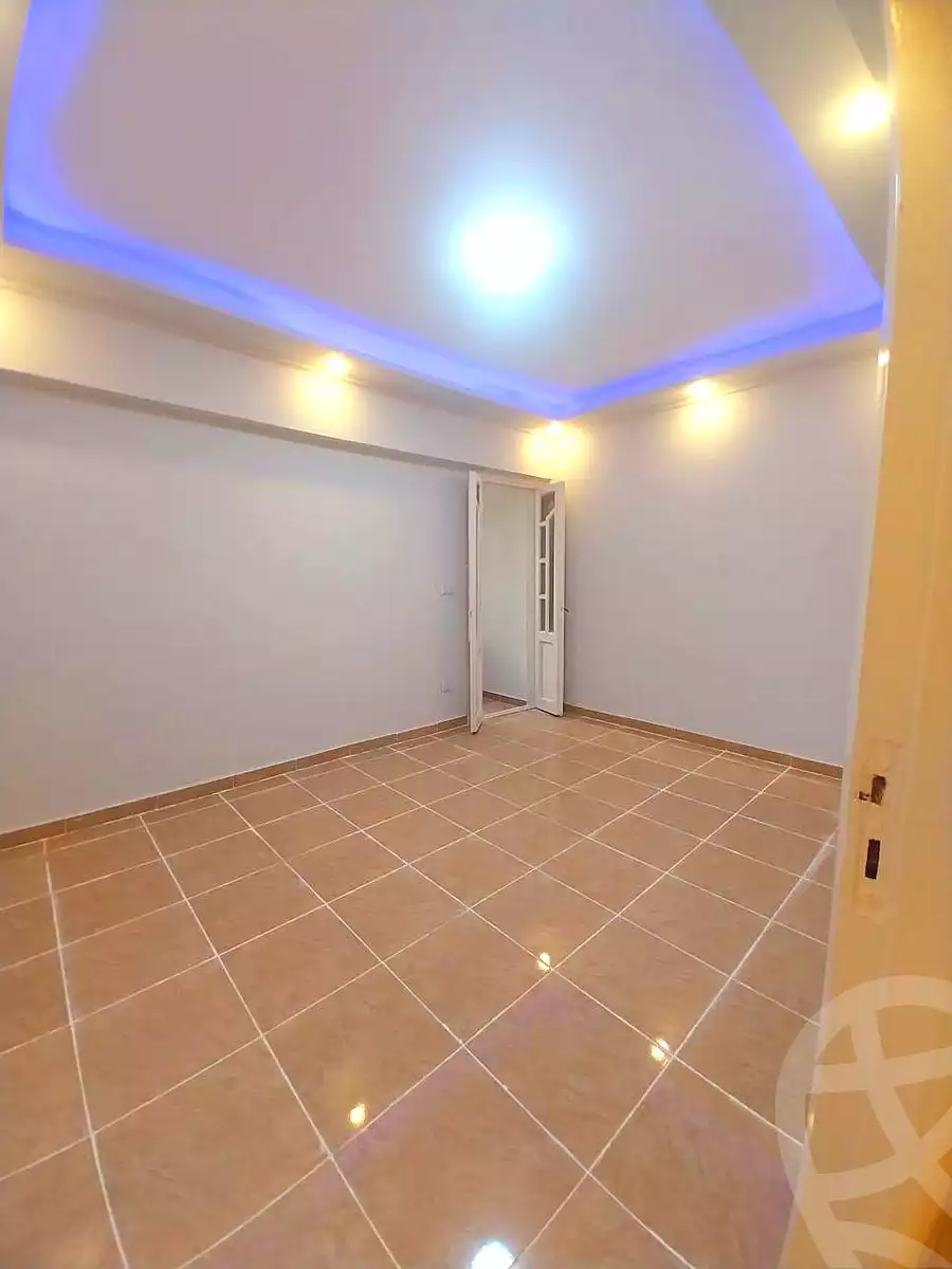 https://aqarmap.com.eg/ar/listing/7257454-for-sale-alexandria-al-agamy-shataa-el-nakheel