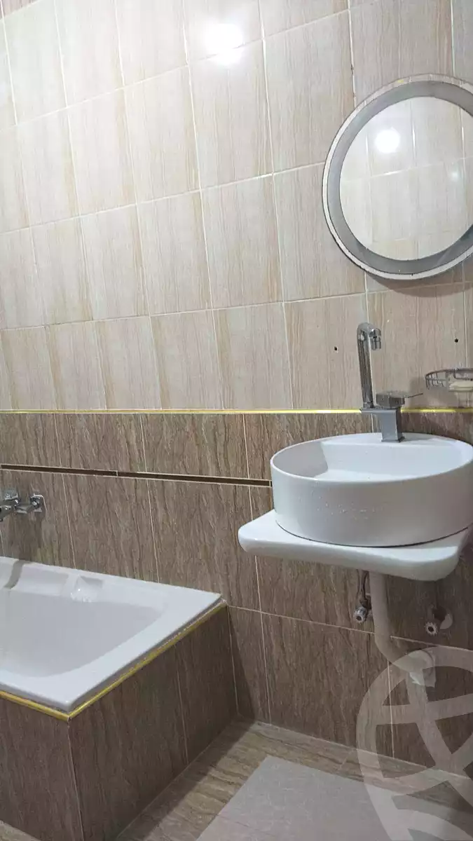 https://aqarmap.com.eg/ar/listing/7257476-for-rent-alexandria-al-agamy-el-hanouvel-al-haded-we-al-soulb-st