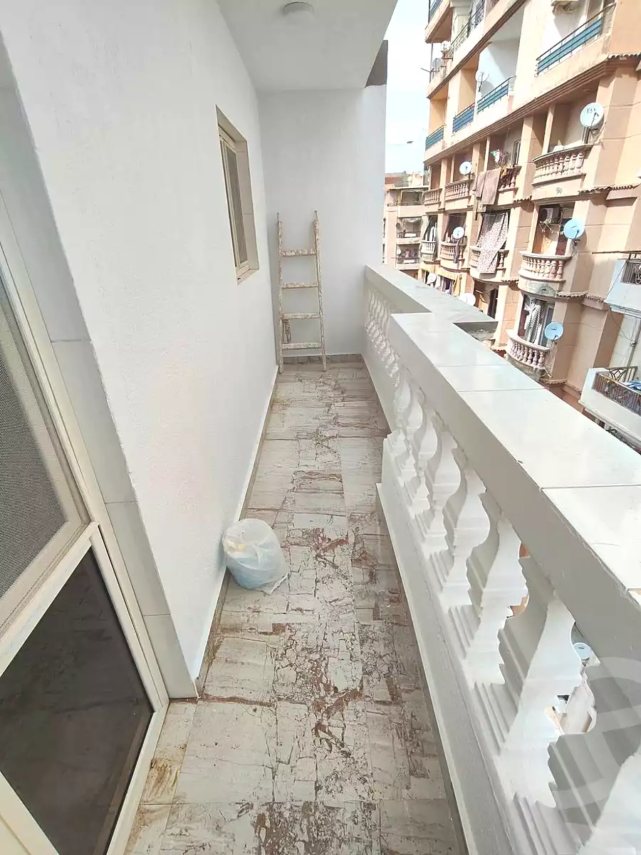 https://aqarmap.com.eg/ar/listing/7257594-for-sale-alexandria-sydy-bshr-sydy-bshr-bhry-khalil-hamada-st
