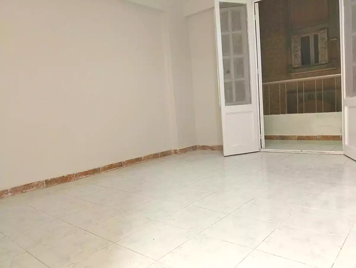https://aqarmap.com.eg/en/listing/7257765-for-sale-alexandria-al-agamy-el-hanouvel-radwan-st