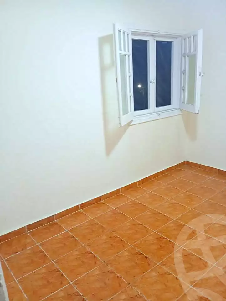 https://aqarmap.com.eg/ar/listing/7257941-for-rent-alexandria-al-agamy-lbytsh