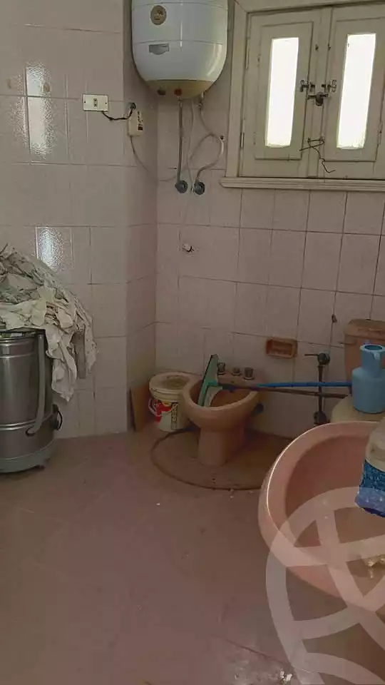 https://aqarmap.com.eg/ar/listing/7257946-for-sale-alexandria-al-agamy-lbytsh-el-saleheen-mosque-st
