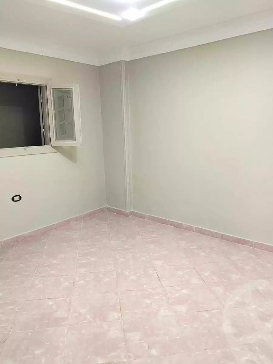 https://aqarmap.com.eg/en/listing/7258046-for-sale-alexandria-al-agamy-el-hanouvel-gabir-hafez-st