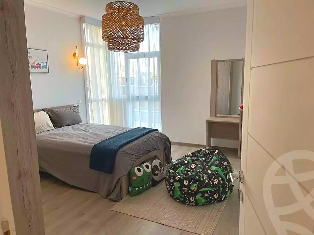 https://aqarmap.com.eg/en/listing/7258062-for-sale-cairo-new-cairo-compounds-kmbwnd-kryk-twn-il-cazar