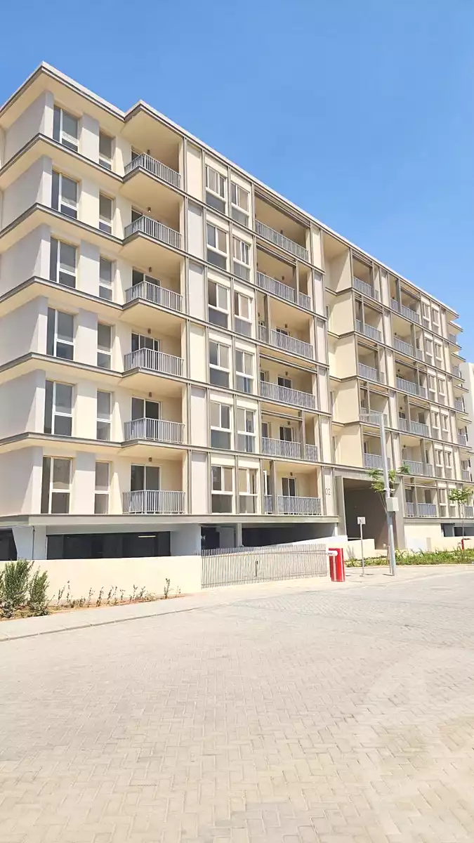 https://aqarmap.com.eg/ar/listing/7258091-for-rent-cairo-el-sheikh-zayed-city-compounds-kyrw-jyt-grand-residences-cairo-gate