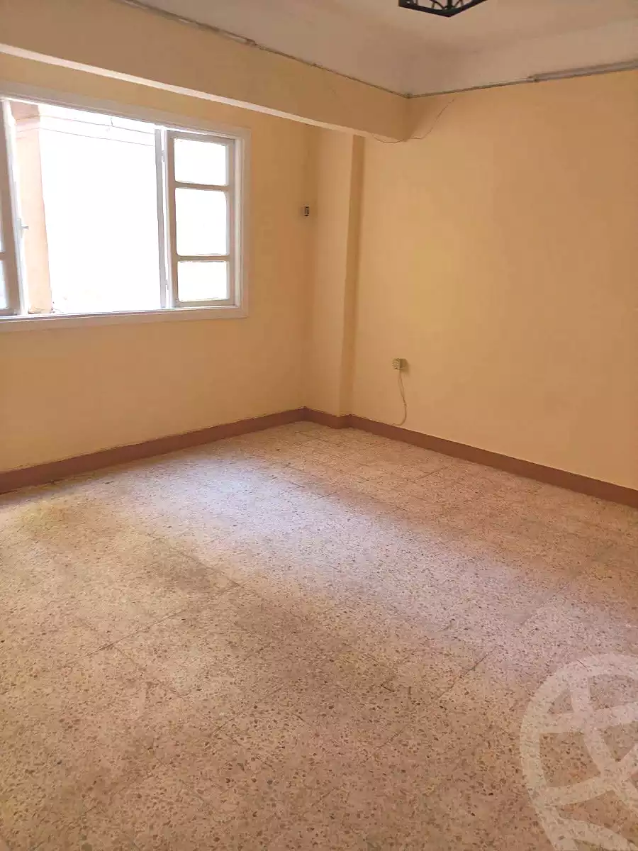 https://aqarmap.com.eg/en/listing/7258212-for-rent-alexandria-bolekly