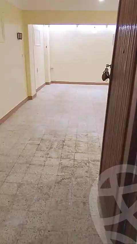https://aqarmap.com.eg/ar/listing/7258286-for-rent-alexandria-bolekly-shr-lblbl